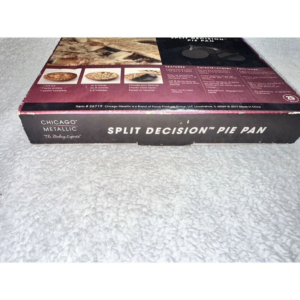 Chicago Metallic Professional Non-Stick Split Decision Pie Pan 9” #26719